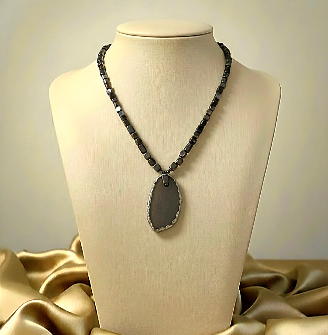 Black Agate Pendant Beaded Necklace
