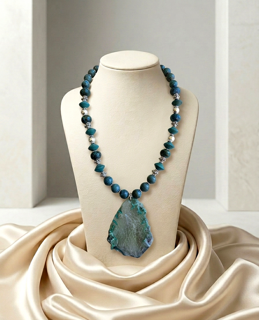Turquoise Agate Pendant Necklace